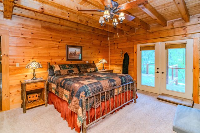 110 Dairy Farm Road, Manchester, KY 40962