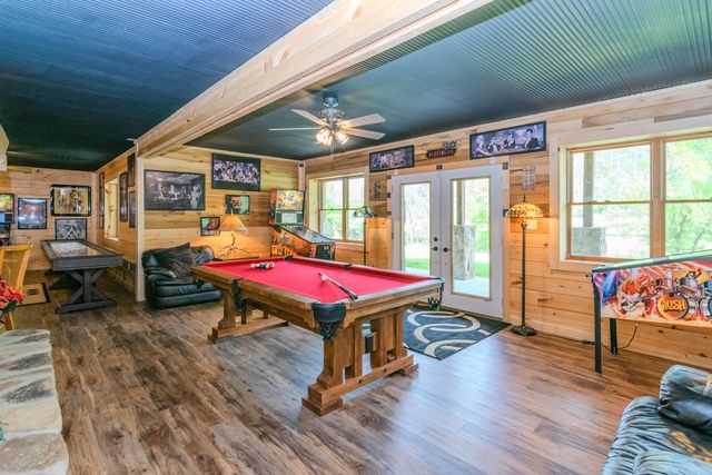 110 Dairy Farm Road, Manchester, KY 40962