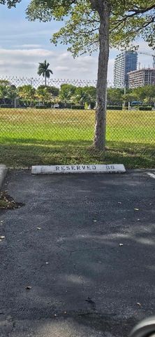 300 Layne Blvd 313, Hallandale Beach, FL 33009