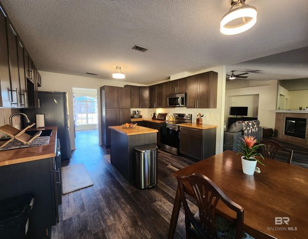 10754 Crosscut Drive, Pensacola, FL 32506