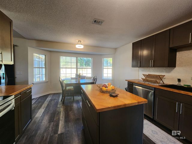 10754 Crosscut Drive, Pensacola, FL 32506