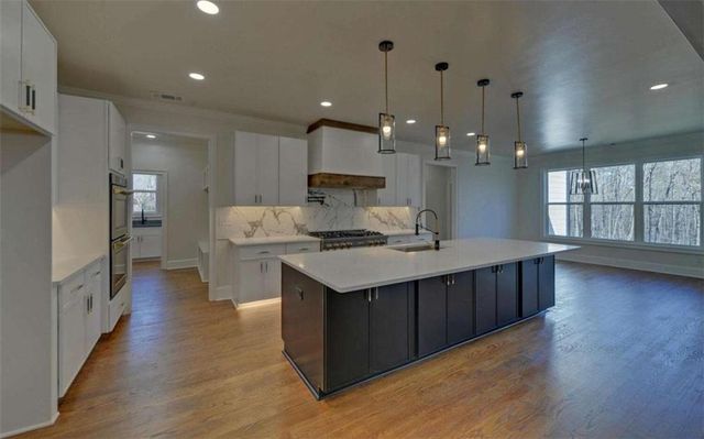 281 Abbington Way, Clarkesville, GA 30523