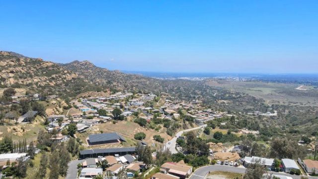 24425 Woolsey Canyon 114, West Hills, CA 91304