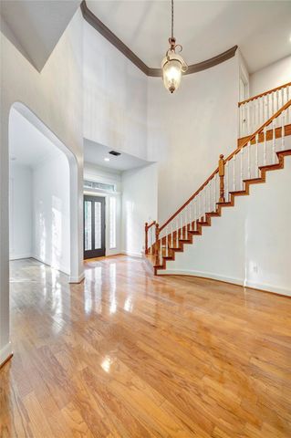 6206 Chestnut Peak Court, Houston, TX 77345
