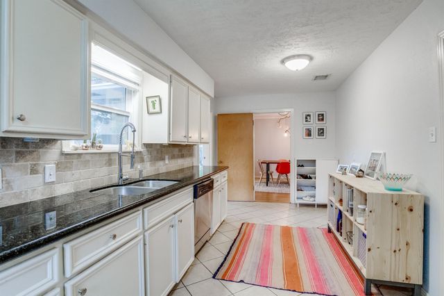 1014 Nashua Street, Houston, TX 77008