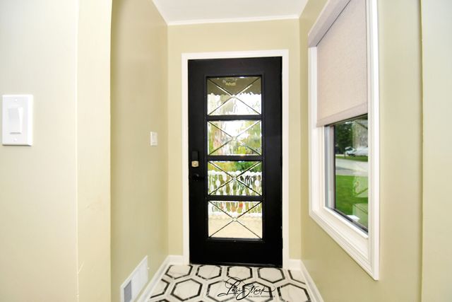 635 E Prairie Avenue, Lombard, IL 60148