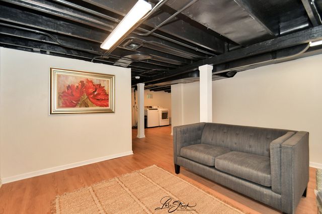 635 E Prairie Avenue, Lombard, IL 60148