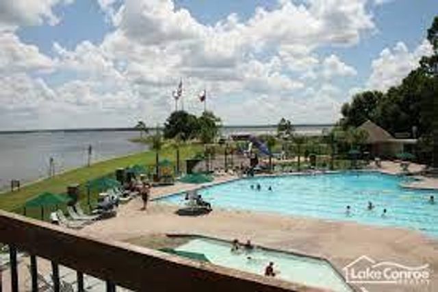 13609 Sun Valley Court, Montgomery, TX 77356