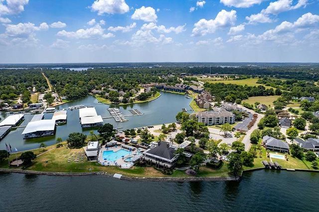 13609 Sun Valley Court, Montgomery, TX 77356