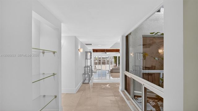 3226 NE 168th St, North Miami Beach, FL 33160