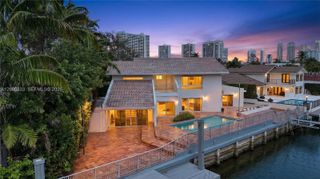 3226 NE 168th St, North Miami Beach, FL 33160