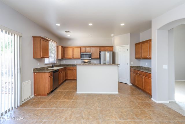 12665 E Nona Lane, Vail, AZ 85641