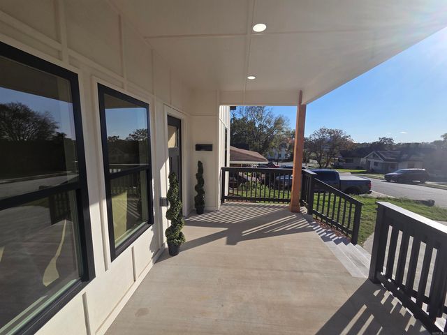 2411 S Schiller, Little Rock, AR 72206