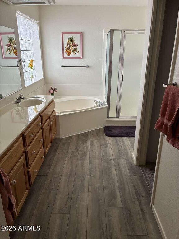 Image 6 of property listing at 8340 E NOPAL Avenue, Mesa, AZ 85209