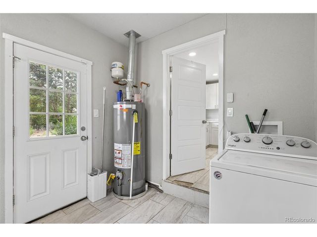 629 Hackberry Dr, Colorado Springs, CO 80911