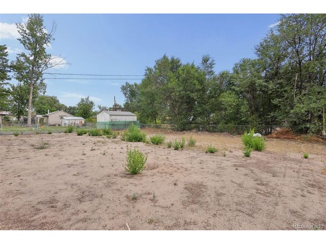 629 Hackberry Dr, Colorado Springs, CO 80911