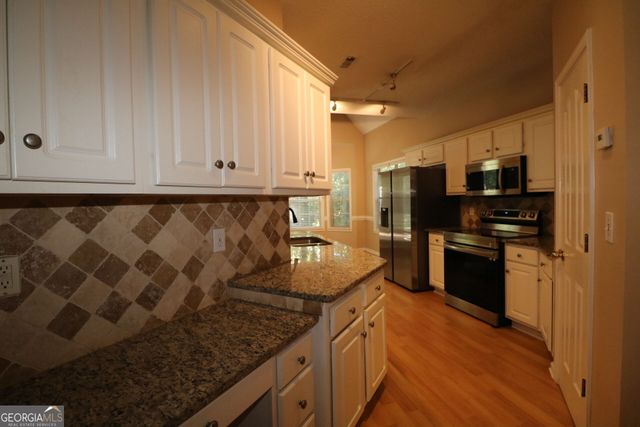 842 Clifton Ridge, Mcdonough, GA 30253