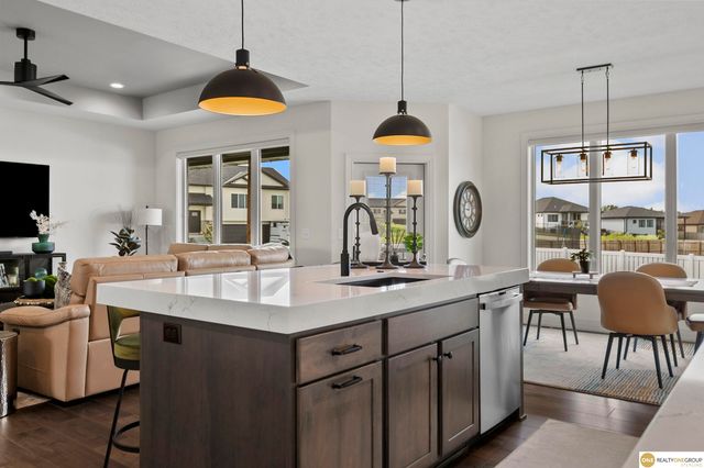 1405 W Beartooth Drive, Lincoln, NE 68521
