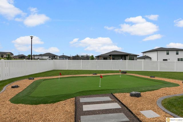 1405 W Beartooth Drive, Lincoln, NE 68521