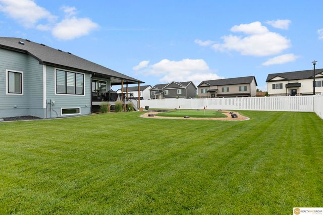 1405 W Beartooth Drive, Lincoln, NE 68521