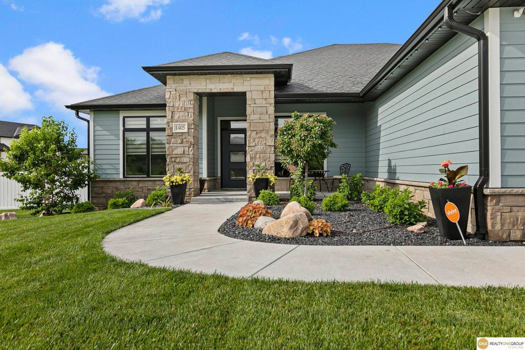 1405 W Beartooth Drive, Lincoln, NE 68521