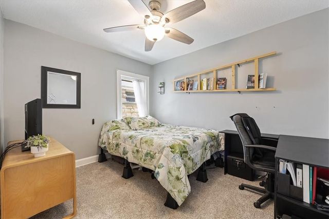 2944 Lockridge Avenue, Kansas City, MO 64129
