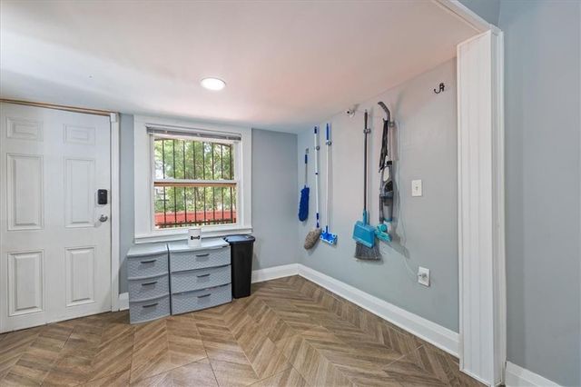 2944 Lockridge Avenue, Kansas City, MO 64129