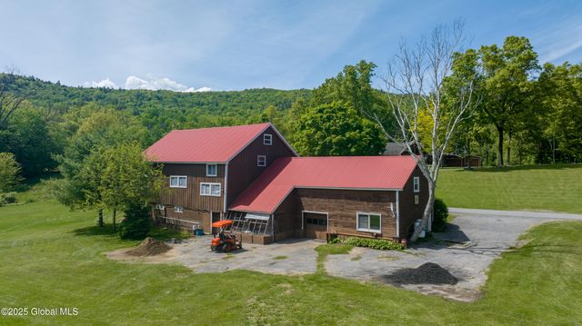 249 Old Saratoga Road, Moreau, NY 12831