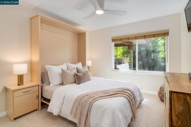 1909 Skycrest Dr 5, Walnut Creek, CA 94595