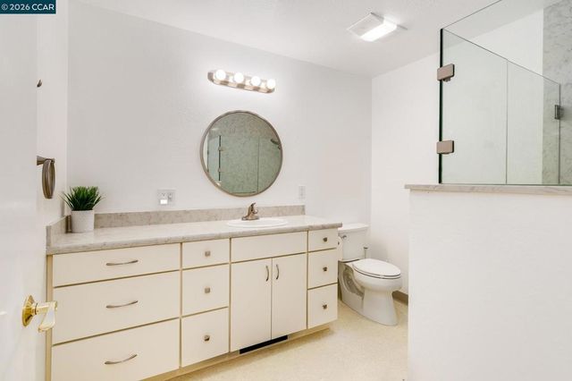 1909 Skycrest Dr 5, Walnut Creek, CA 94595