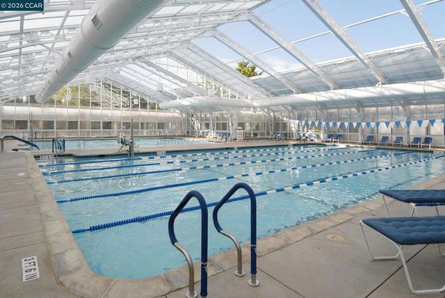 1909 Skycrest Dr 5, Walnut Creek, CA 94595