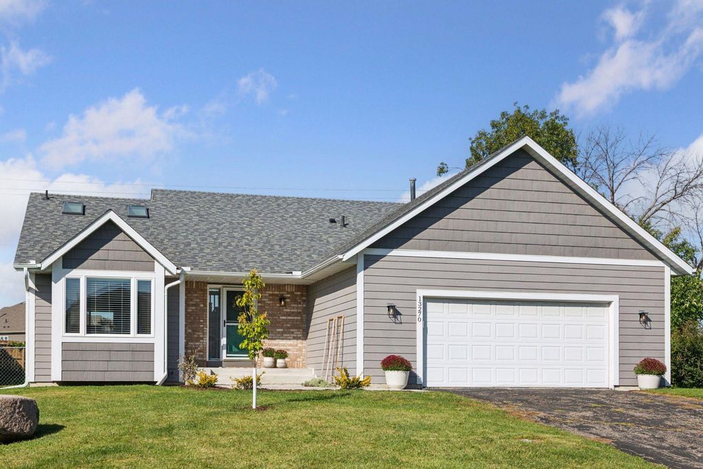 13270 Brunswick Avenue S, Savage, MN 55378