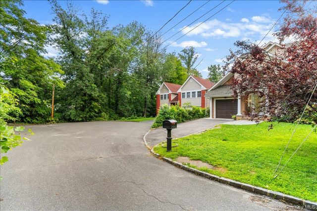11A Forest Lane, Great Neck, NY 11024
