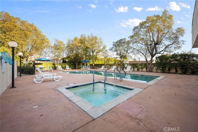 19350 Sherman Way 338, Reseda, CA 91335