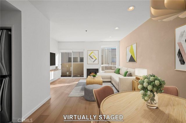 19350 Sherman Way 338, Reseda, CA 91335
