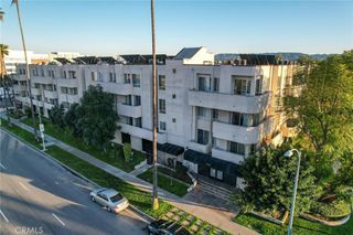 19350 Sherman Way 338, Reseda, CA 91335