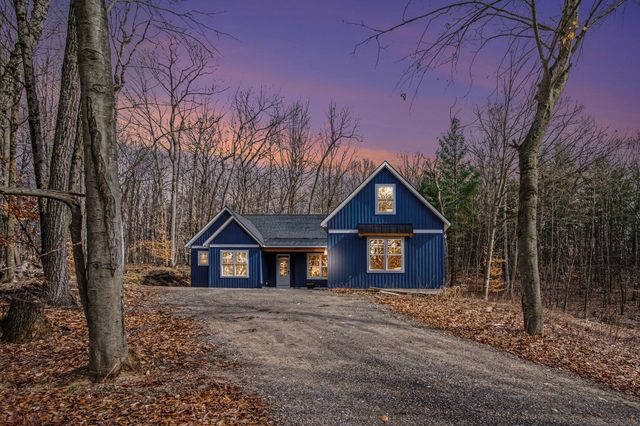 9370 S Hannah Lane, Grant, MI 49327