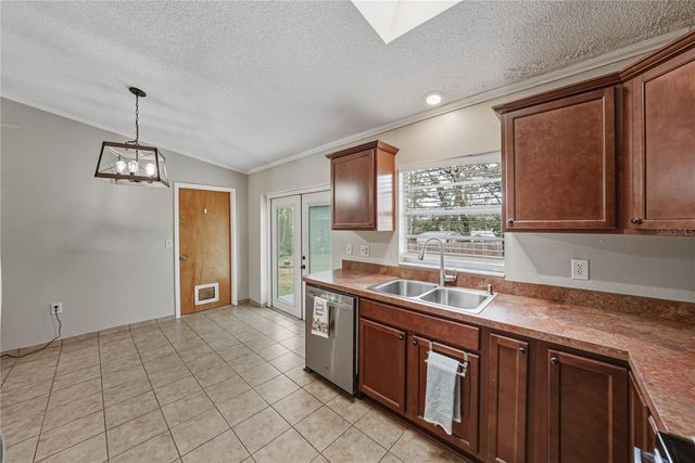 36547 JACKSON AVENUE, Dade City, FL 33525