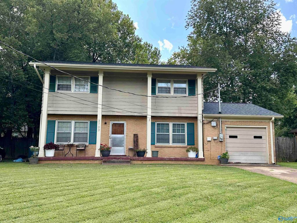 3703 Glendale Lane, Huntsville, AL 35810