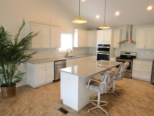 300 Squires Way, Nicholasville, KY 40356