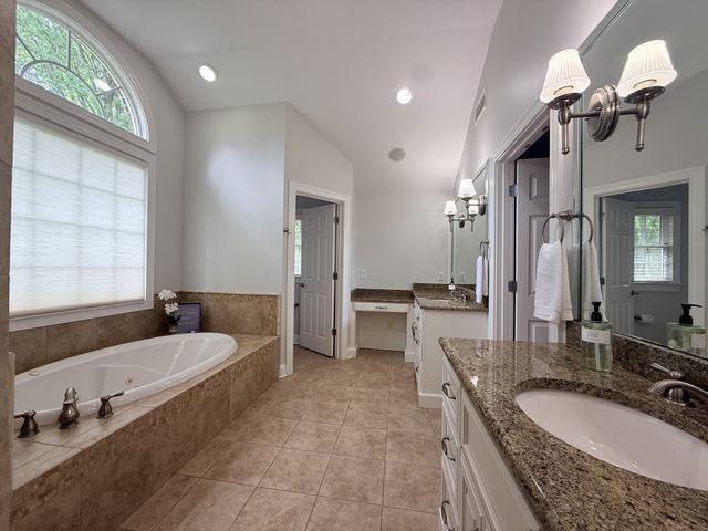 8012 Knoll Ct, Brentwood, TN 37027