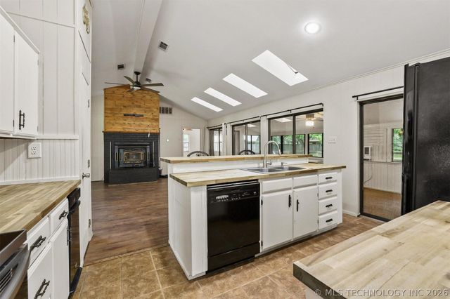 2754 Willafa Woods, Cartwright, OK 74731