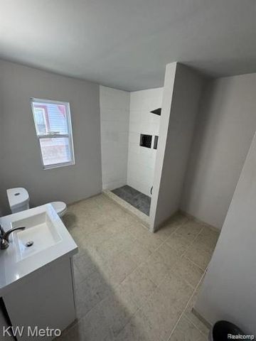 4707 Buckingham Avenue, Detroit, MI 48224