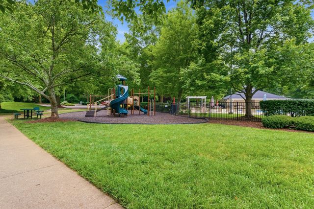 3258 Dark Woods Dr, Franklin, TN 37064