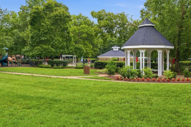 3258 Dark Woods Dr, Franklin, TN 37064