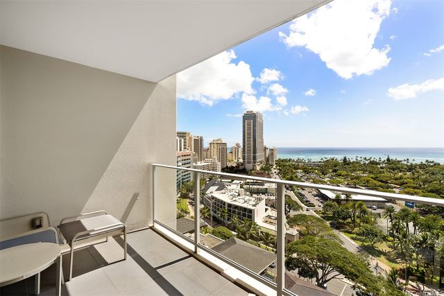 383 Kalaimoku Street E1803, Honolulu, HI 96815