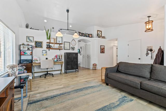 2713 Amadeus Dr, Modesto, CA 95358