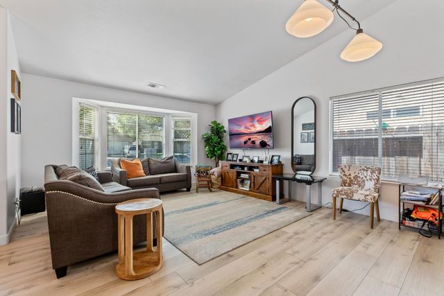 2713 Amadeus Dr, Modesto, CA 95358