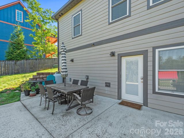 154 & 156 Dogwood Drive, Weaverville, NC 28787