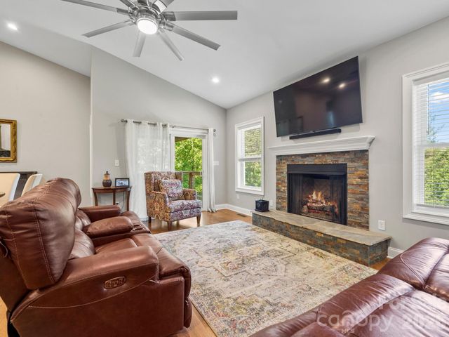154 & 156 Dogwood Drive, Weaverville, NC 28787